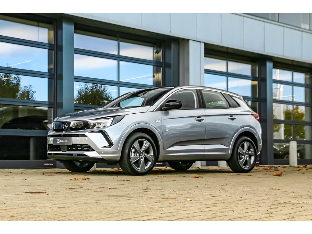 Tweedehands te koop: Opel Grandland Grijs - AT 130 PK - Navi Pro - Nieuw - Op Voorraad